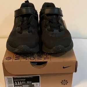 Nike Kids Black Sneakers